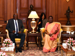 Prime Minister of Guyana Meets with Indian President