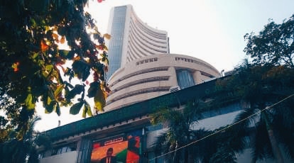 Stock Market to Observe Bakri Eid Holiday; Nifty and Sensex Gain 0.5% Last Week